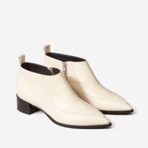 EVERLANE The Boss Leather Ankle Booties Bone Off White 7.5